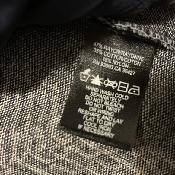 Nic  and Zoe - Picture 5 of 5